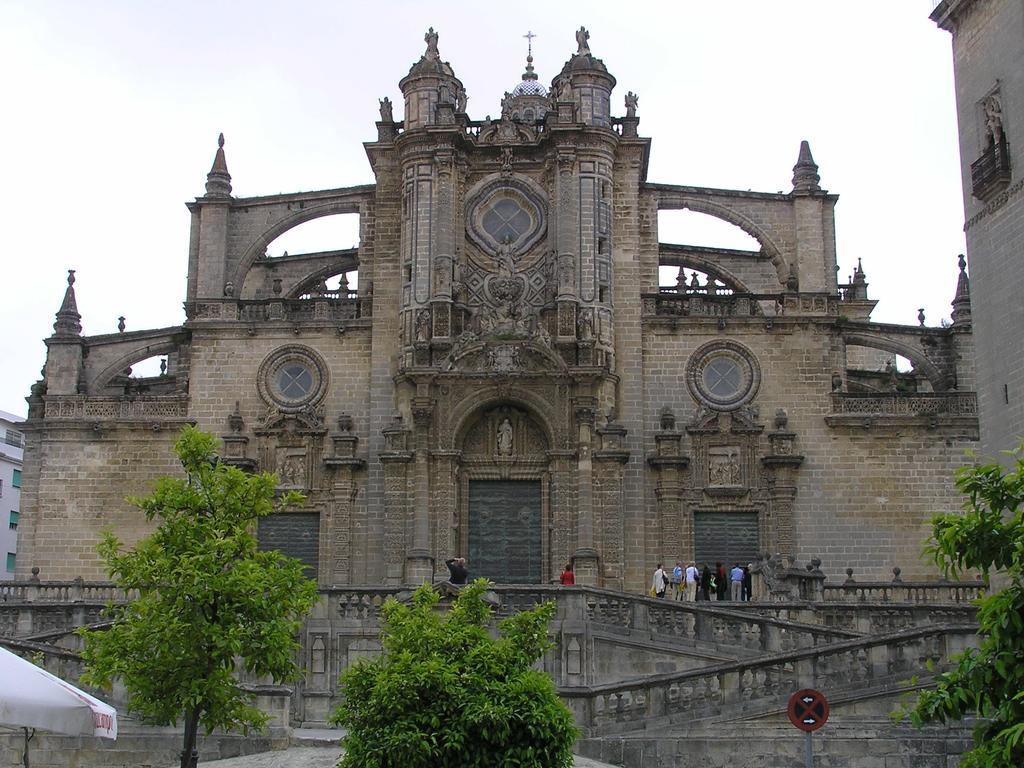 Trujillo Hotel Jerez de la Frontera Luaran gambar